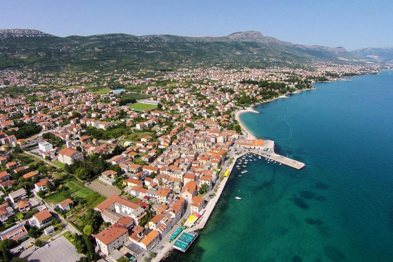 Apartments With A Parking Space Kastel Stari, Kastela - 20999 エクステリア 写真